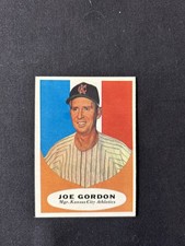 pack fresh 1961  Topps NM #224 Joe Gordon