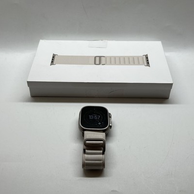 Apple Watch Ultra 49mm Titangehäuse mit Starlight Alpine Loop S B224