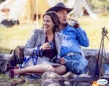 Wendy Moniz "Yellowstone" AUTOGRAPH Signed 'Lynelle Perry' 8x10 Photo ACOA Wendy Moniz "Yellowstone" AUTOGRAPH Signed 'Lynelle Perry' 8x10 Photo ACOA