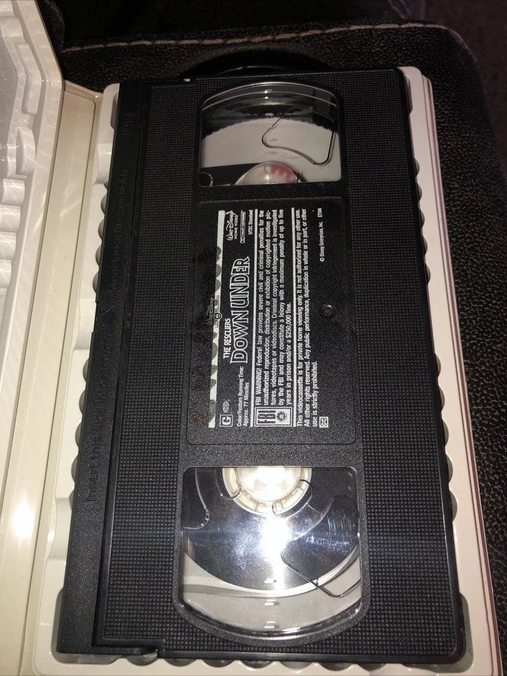 The Rescuers Down Under (VHS, 2000, Gold Collection Edition) - Image 2 of 4