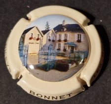Lot lettre B - BONNET maison propriété / 1 CAPSULE PLAQUES DE MUSELETS CHAMPAGNE