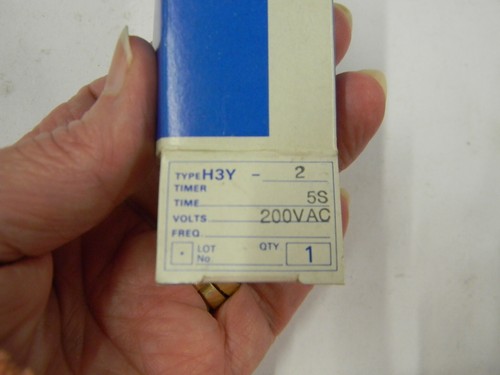 New Omron Timer H3Y-2 DPDT 5 Second 200 Vac D2 - Picture 5 of 5