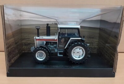 Tracteur Miniature Massey Ferguson 2725 Jubilee Edition – Universal Hobbies 1/32, Métal Argenté