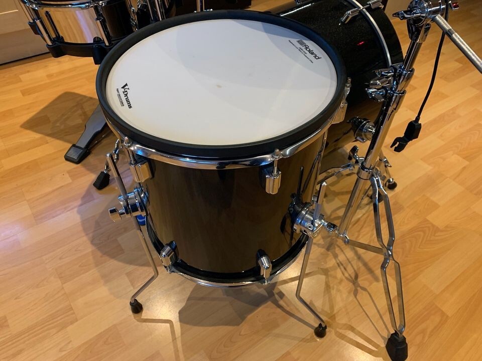 Roland VAD504 Electronic Drum Kit eBay