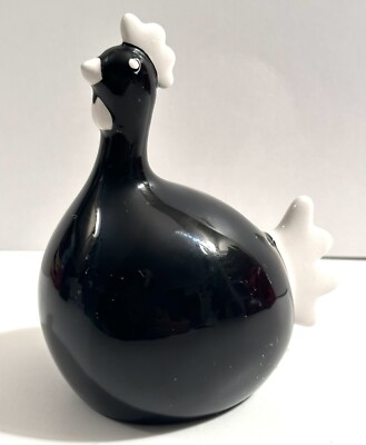 Vintage 3.75  Ceramic Porcelain Black And White Chicken Kitchen Decoration 