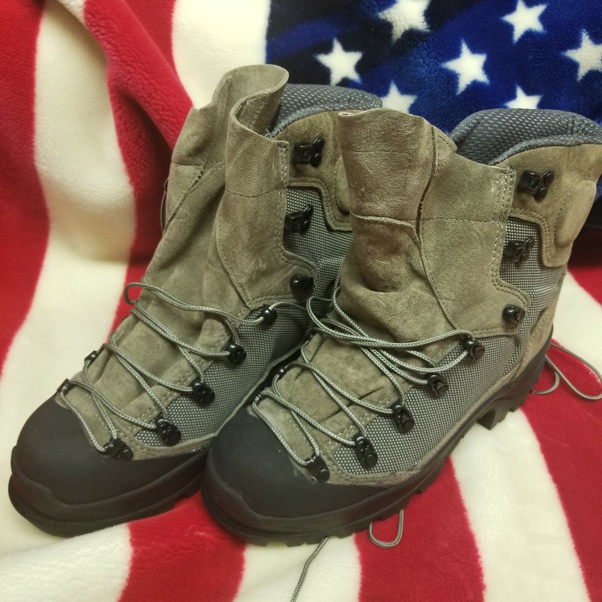 BATES Tora Bora Alpine Boot Vibram US Military E03600C - Size 8N