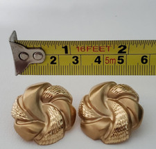 Genuine 14 KT Gold Earrings Round Swirl Genuine Yellow Gold 4.6 Grams Unique