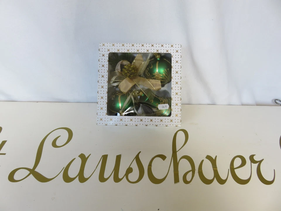 Echt Lauschaer Weihnachtsschmuck echt 2 Kugeln, 1 Glocke Farbe grün matt