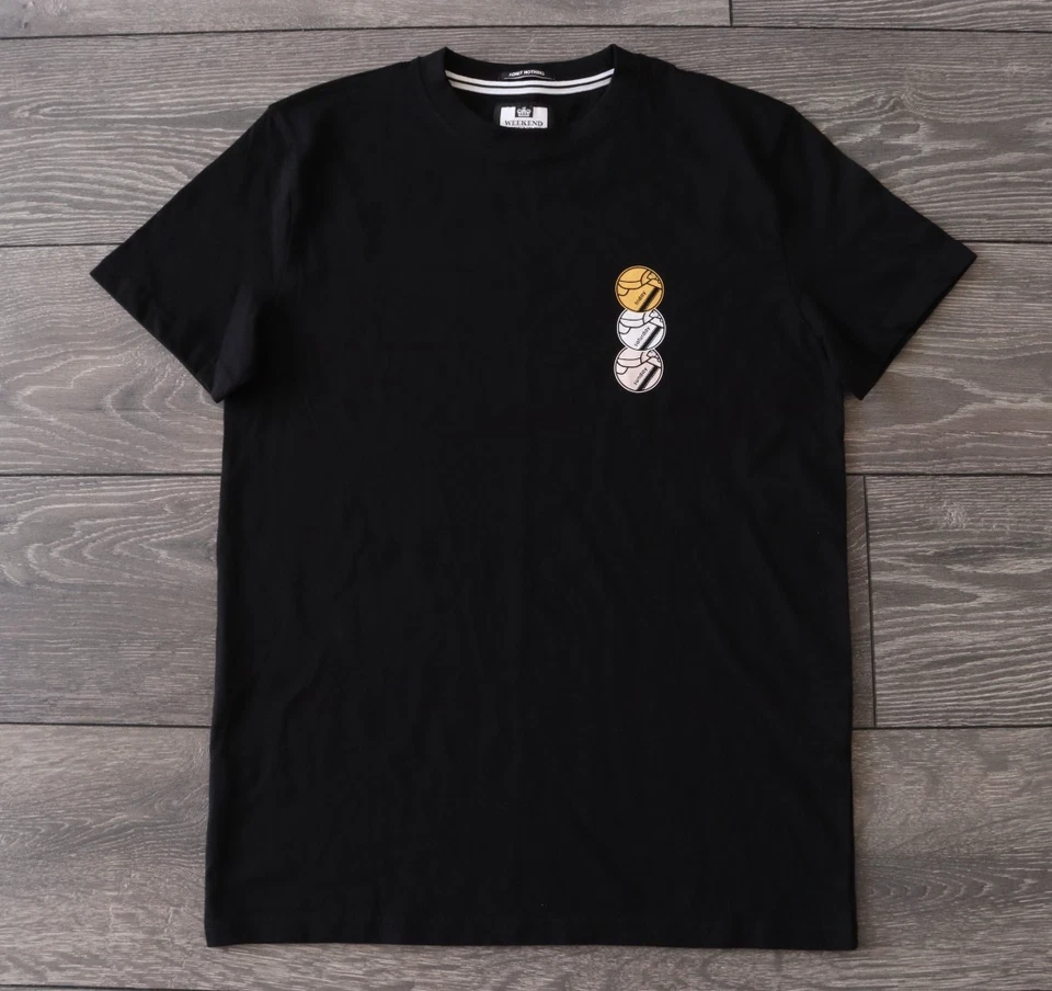 CAMISETA FIN DE SEMANA OFENDER FIN DE SEMANA NEGRA CUELLO REDONDO 100% ALGODÓN CORTE REGULAR PEQUEÑA Foto 2 de 4