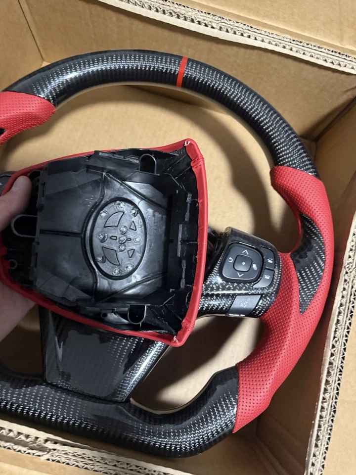 Volante de fibra de carbono real Toyota Camry 2014-2017 cuero rojo actualización deportiva Foto 3 de 3