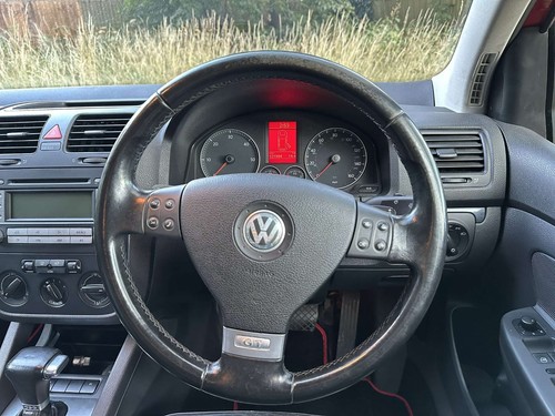 VOLKSWAGEN GOLF GT TDI AUTOMATIC DSG 2006 2.0 5 DOOR HATCHBACK 12 MONTH M.O.T - Picture 13 of 24