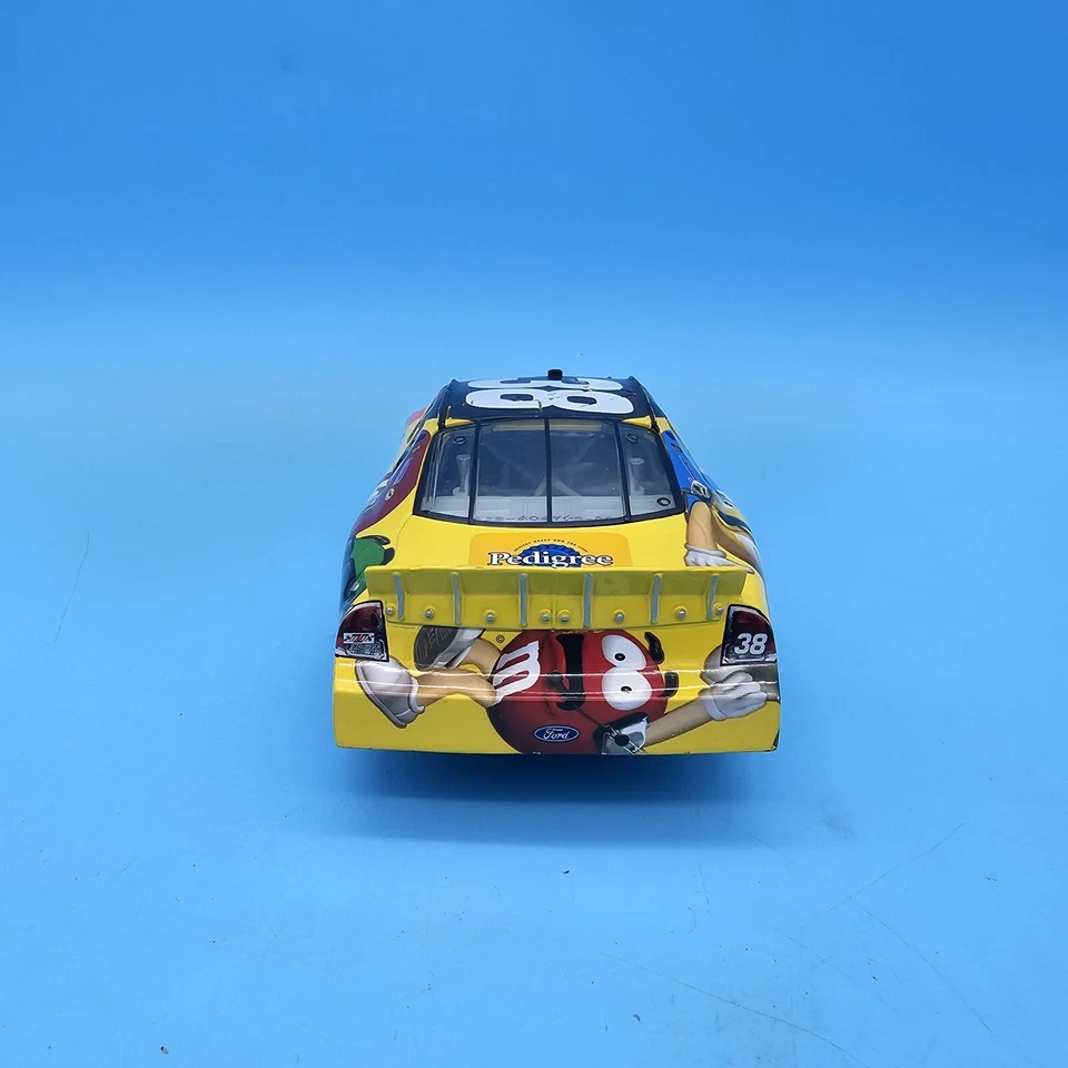 Elliot Sadler M&M's #38 escala 1/24 NASCAR diecast - 2006 RCCA Foto 3 de 4