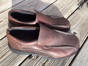 skechers leather slip on mens