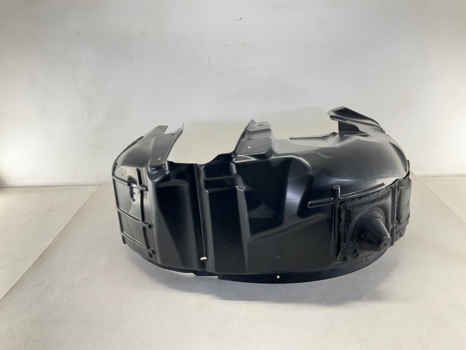 17-20 MASERATI Levante Rear Right Passenger Wheelhouse Liner Splash Shield OEM C