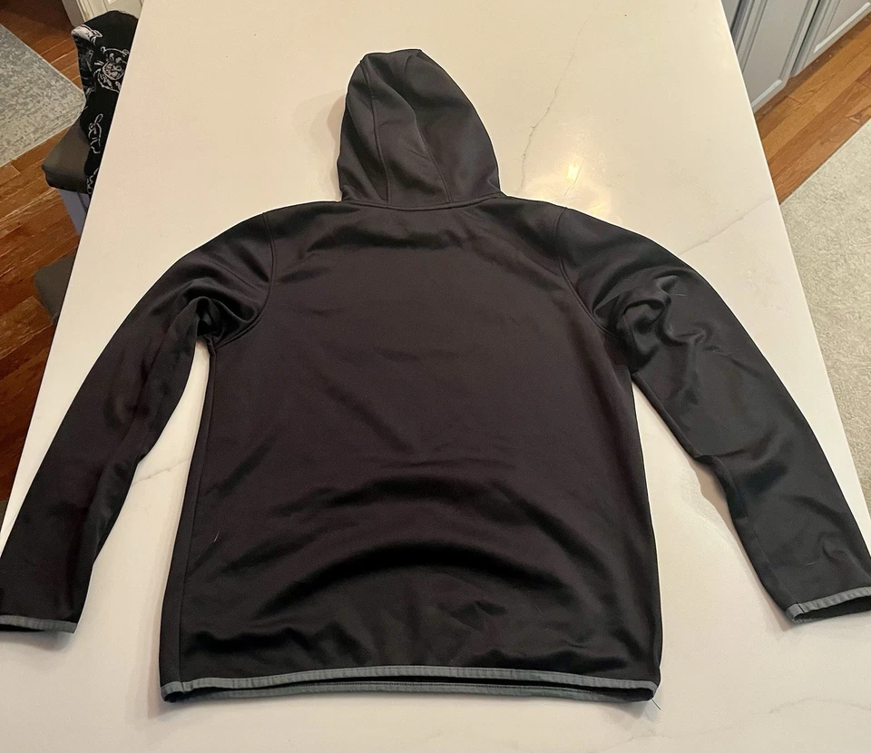 UNDER ARMOUR COLDGEAR   BOYS  YOUTH Xtra LARGE Black HOODIE - Image 4 of 4