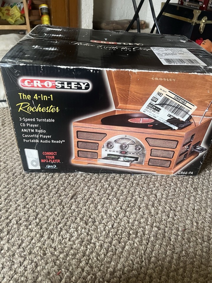Crosley CR66 4-in-1 Record Player Turntable Cassette CD AM FM Radio ...