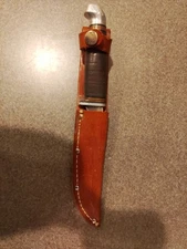 Wonderful Vintage Kinfolk 330-4 fixed blade knife With Sheath 