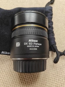 Nikon AF DX Fisheye Nikkor 10.5mm F/ 1:2.8 G Ed Lens With Case