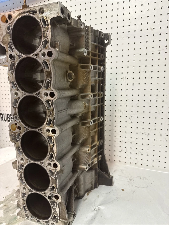 BMW E46 328i Z3 1999-2000 2,8 L M52TU 6 cilindros bloque motor carcasa 138 k OEM Foto 2 de 4
