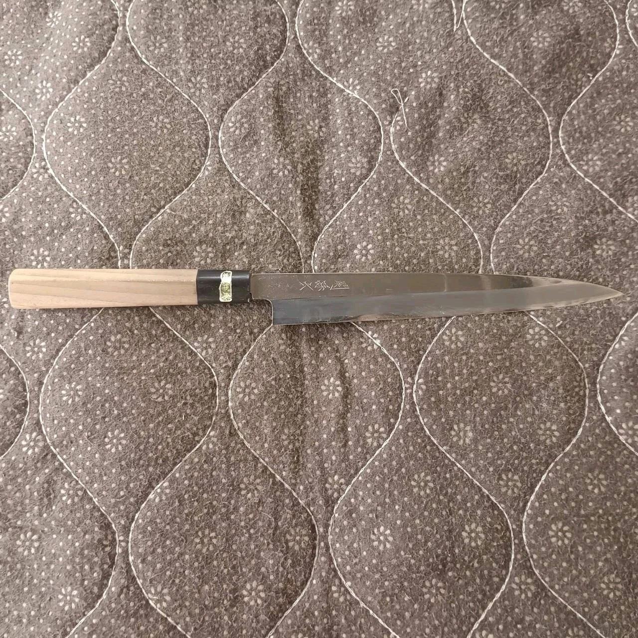 Yanagiba High Carbon Steel JN30 Japanese Kitchen Knife 340 mm.
Opens in a new window or tab