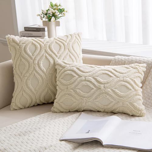 Throw Pillow Covers 12x20 Inch, Soft Winter Plush 20" x 12" (Pack of 2) Beige - Photo 4 sur 6