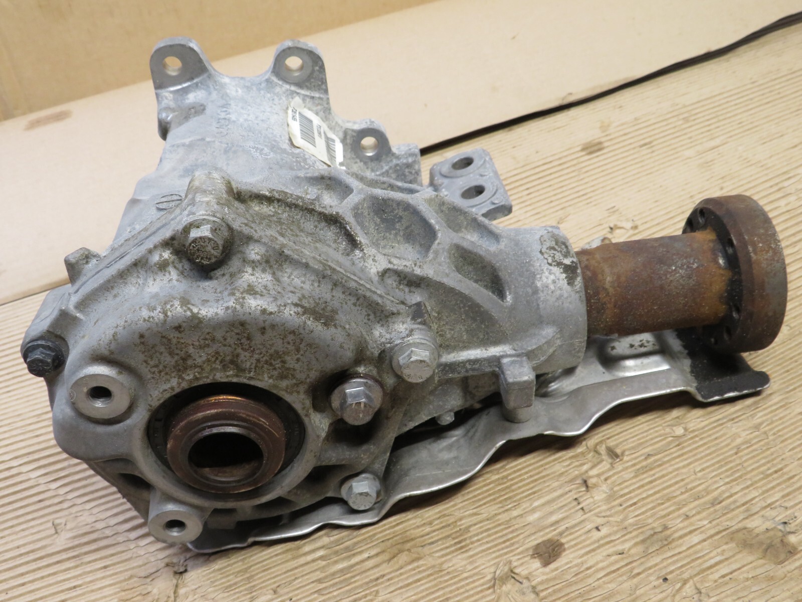 20172021 VOLVO XC90 FRONT TRANSFER CASE CARRIER DIFFERENTIAL OEM