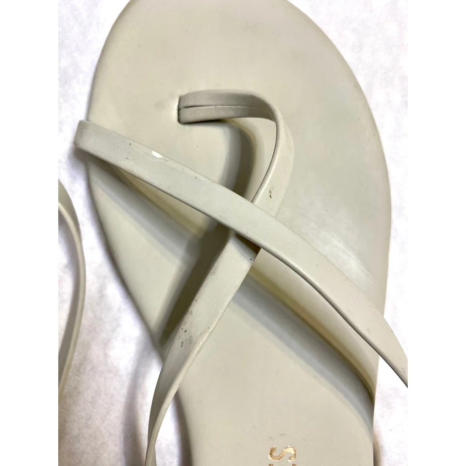 TKEES Women's Riley Vegan Sandal in Matte Grey Size 8 - Image 3 of 4