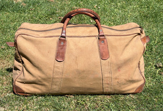 WW2 ATS HOLDALL 1943 ORIGINAL. VGC LEATHER & CANVAS. LONDON MAKER. FINE EXAMPLE.