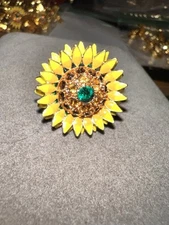 RARE! Lunch At The Ritz 2GO Yellow Sunflower Ring - Size 5 #16