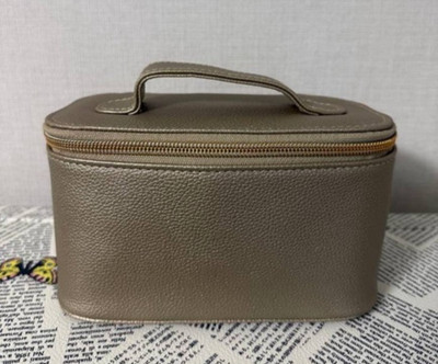 BVLGARI Emirates Airlines First Class Bulgari Amenity NEW Gold Leather RARE