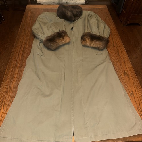 Vintage Yves Saint Laurent Fourrures