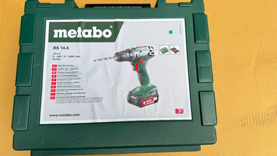 Metabo BS 14.4 Akku-Bohrschrauber 14,4 V 2x 2,0 Ah 40 Nm Koffer+Lader grün