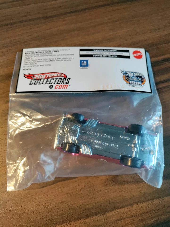 Hot Wheels 2005 RLC Pink Party Chevy Camaro 19th Collector's Convention - #H2934 - Image 4 of 4