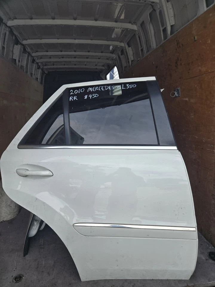 Mercedes-Benz ML350 2010 puertas delanteras y traseras derecha OEM - blanco - juego completo Foto 2 de 2