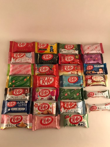 28pc Japanese Christmas KitKat Gift Box Set - 20-25 flavors Japan Kit Kat kats - Picture 2 of 6