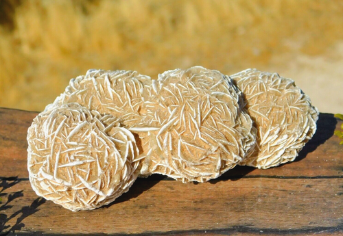 Desert Rose Selenite Large Crystal Cluster 290g for Energy Healing Home Decor - Picture 7 of 8