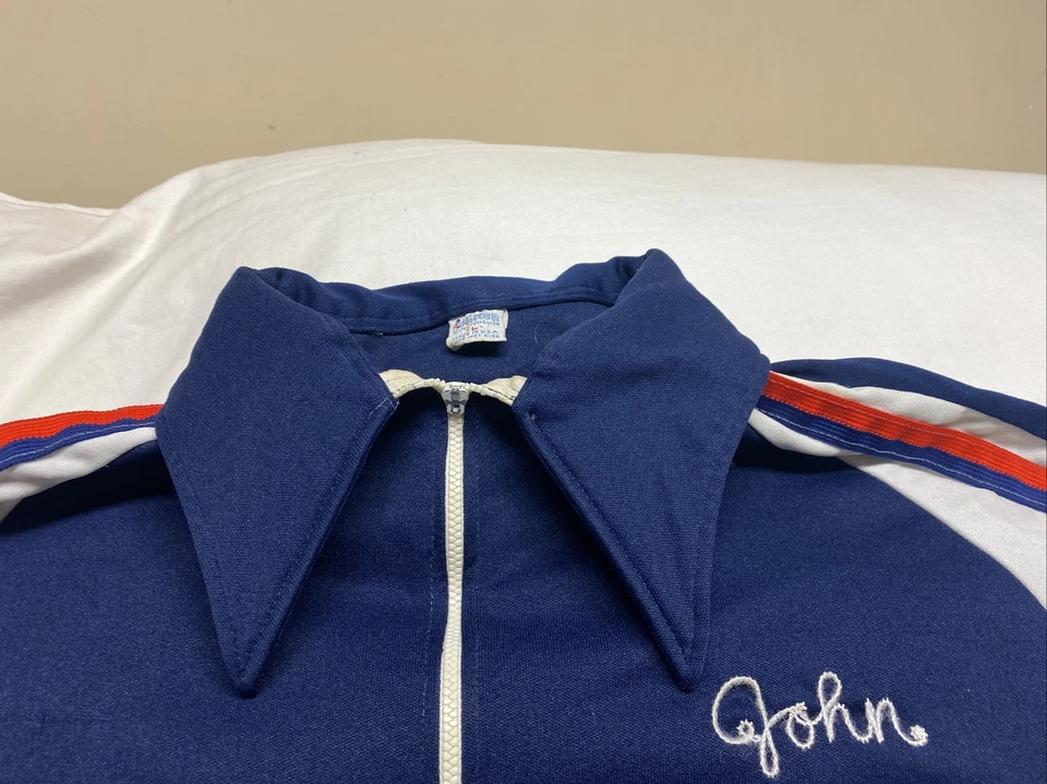 Vintage 70s Bowling Shirt Sherm’s Body Shop “John”  size L Hilton - Image 3 of 4