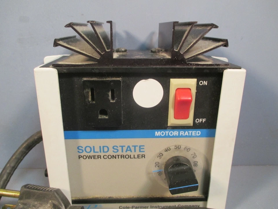 Cole-Parmer Solid State Power Controller 11 Amps 120 VAC 60 HZ 2604-00 - Image 2 of 4