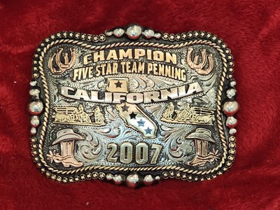TEAM PENNING PROFESSIONAL RODEO CHAMPION TROPHY BUCKLE CALIFORNIA 2007 410