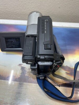 Sony Handycam CCD-TRV68 NTSC Vision Video Hi8 Camcorder Video