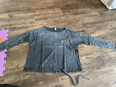 Tredy Damen Langarmshirt mit tollen Extras - 38 - grau - Glitzerdetails