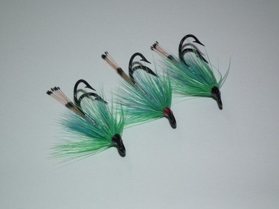 Lachs/Sitzforellenfliegen -- 3 grün blau silber gebunden an Mustad Gr. 8 Doppelhaken