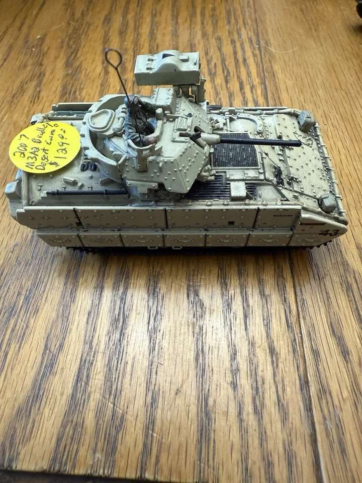 2007 M3A2 Bradley Desert Camo Army Tank - Image 2 of 4