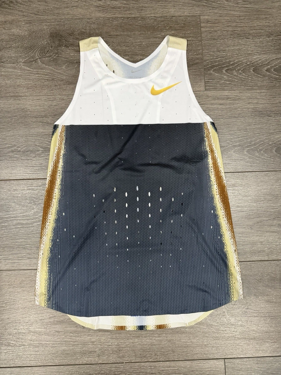 Preços baixos em E Nike Pro Elite corrida caminhada Activewear