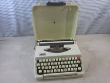 Vintage Brother Charger 33 Manual Typewriter Creme With Hard Case thumbnail