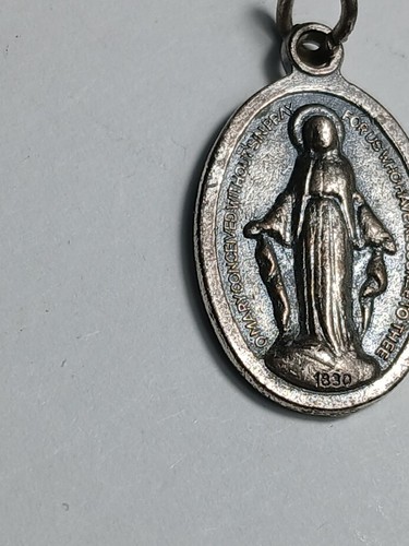 Vintage Silver Tone Virgin Mary Charm Pendant Italy God Jesus Pray Religion MB - Picture 3 of 10