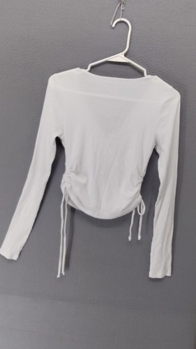 Camisa American Eagle para mujer mediana blanca acanalada acanalada corbata lateral manga larga corta - Imagen 12 de 17