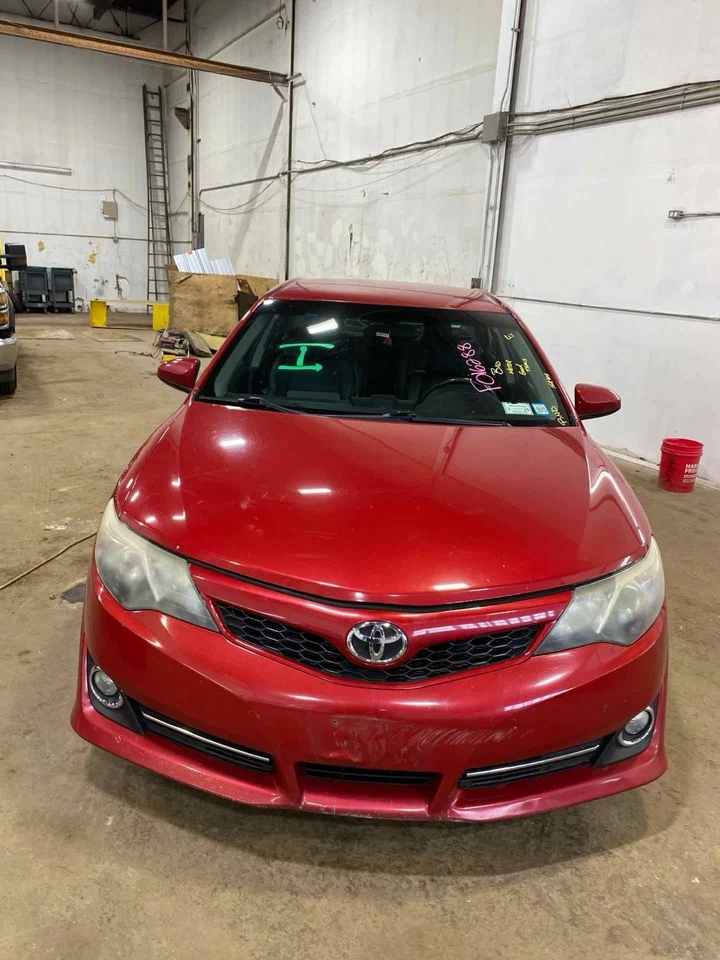 12 13 14 TOYOTA CAMRY Alternator - Image 2 of 4