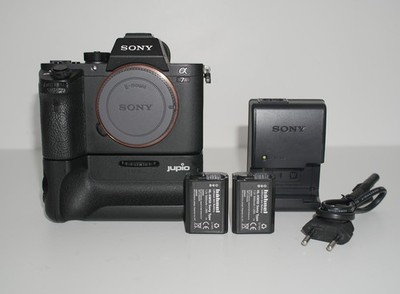 Sony a7r ii + 2 Akkus + Griff + Ladegerät NEAR MINT [exc++]