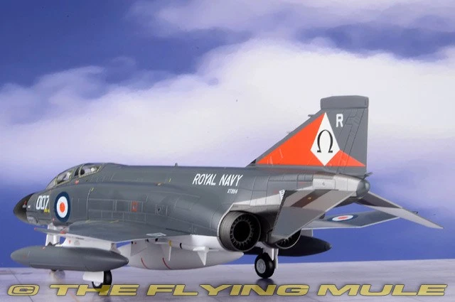 Corgi 1:48 F-4K Phantom FG.Mk 1 RNFAA Nº892 NAS XT864 Foto 2 de 4